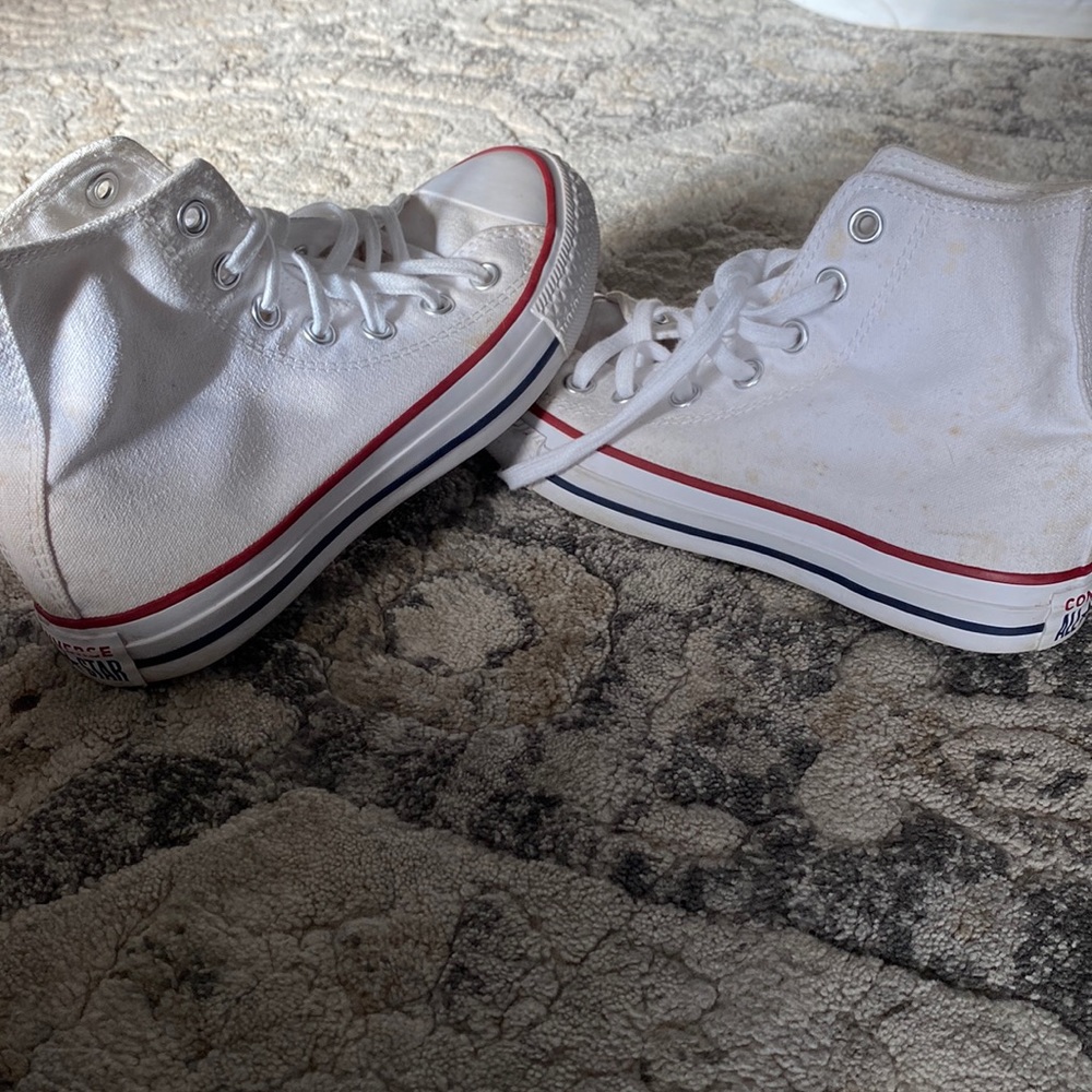 Converse size 6 women 4 men